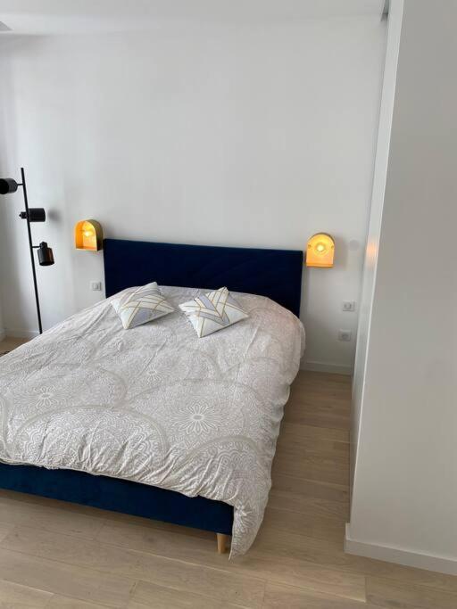 Brand New 1 Bedroom Flat With Parking- 5 Min Paris Pte De Versailles Issy-les-Moulineaux Exterior foto